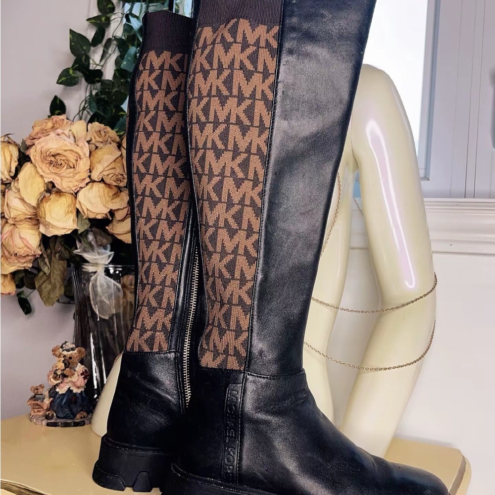 🖤 Michael Kors Leather Boots — Chic & Timeless
